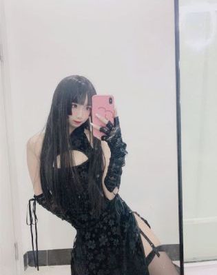 40岁的寡妇