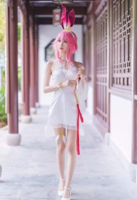 撕开她的乳罩慢慢揉捏韩国视频