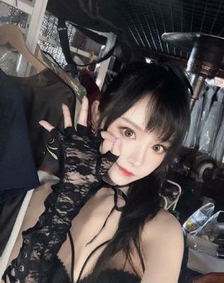 年轻丰满的继母3免费